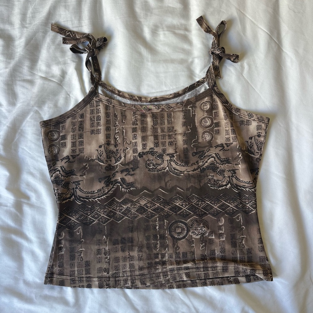 Cutesy 90s dragon print tank top with adjustable tie strings